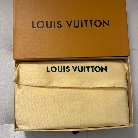 Louis Vuitton Felicie Pochette - Picture 3 of 3